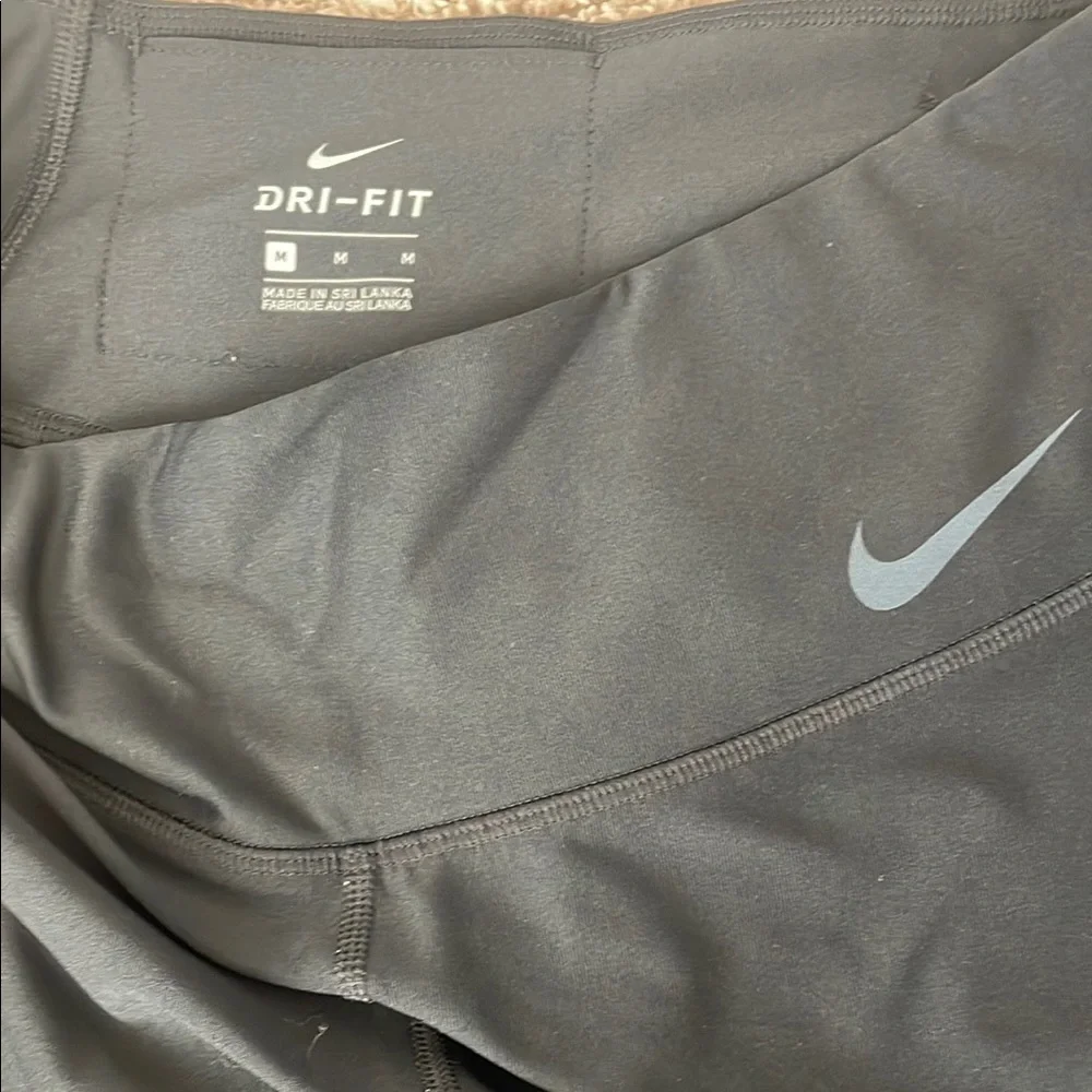 Nike Dri-Fit Black Cropped Leggings - Bundle of 3 - Picture 2 of 8